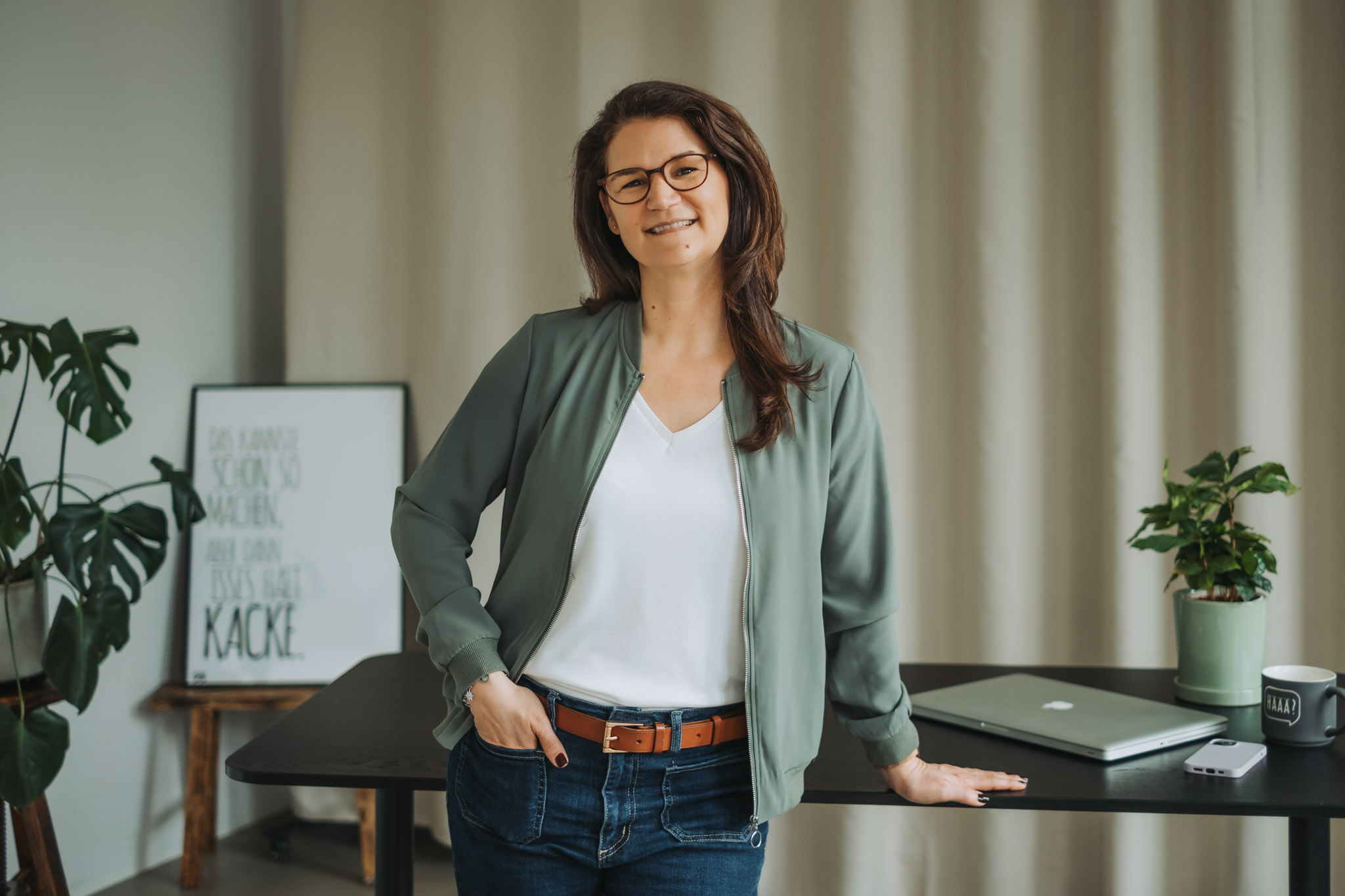 Personal Branding Shooting mit Kommunikationsdesignerin aus Hamburg